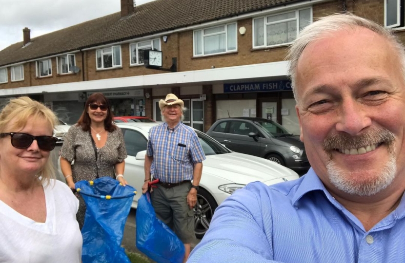 Clapham litter pick