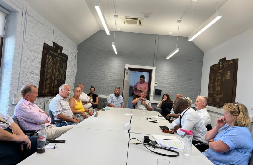 Farmers in discussion at Richard's farmers' forum