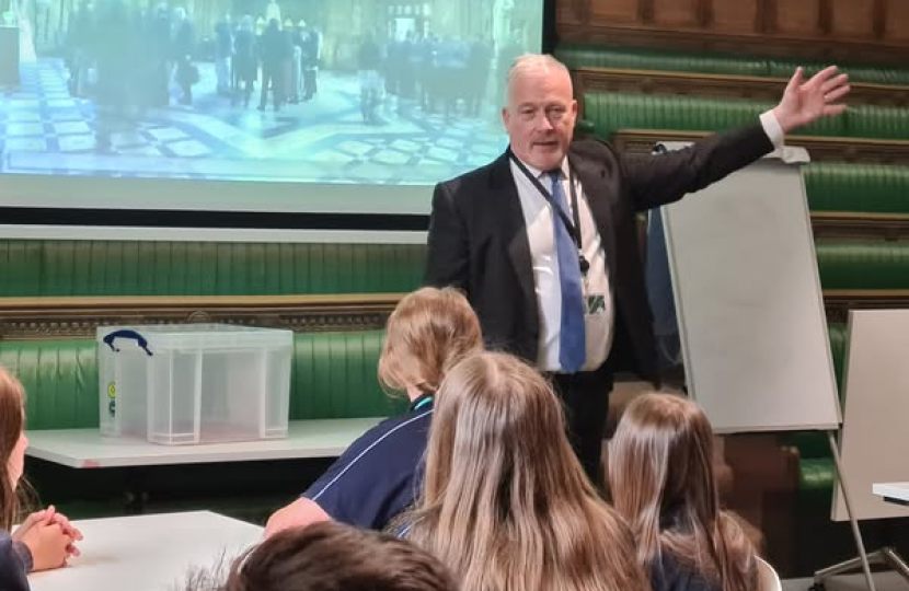Richard Fuller MP talking to students in Parliament from Edward Peake School Biggleswade