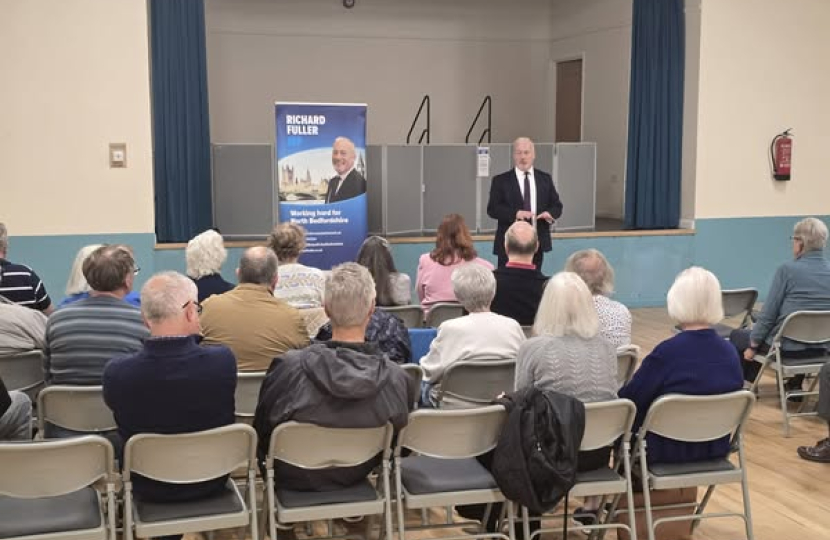Richard speaking at Oakley town hall meeting