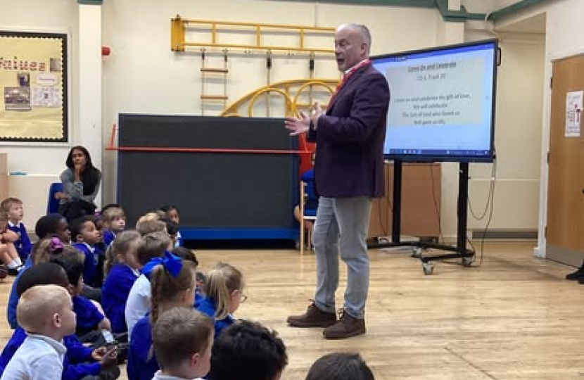 Richard speaking to the the students during assembly at St James' Primary