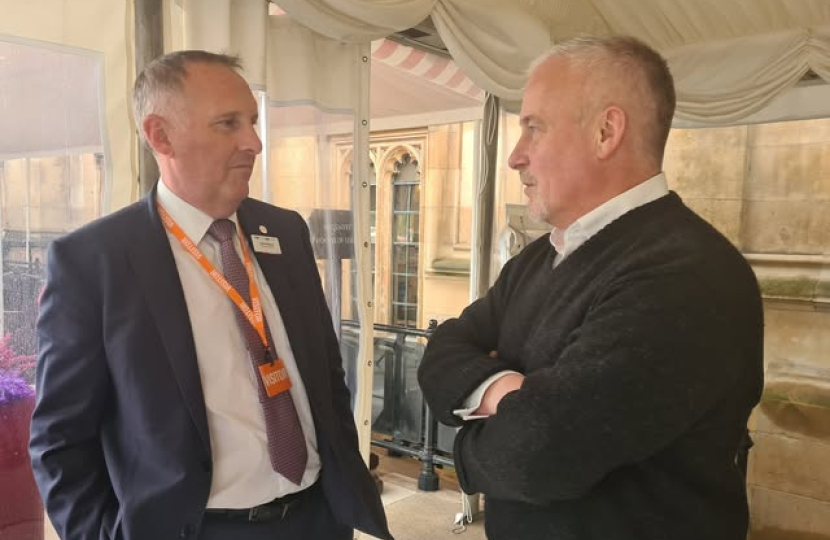 Richard Fuller MP with GTR’s Chief Operating Officer, John Whitehurst, in Parliament 