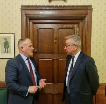 Richard Fuller and Michael Gove discussing management fees for freeholders