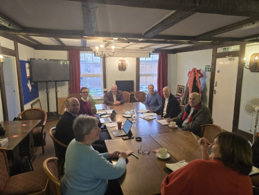 Meeting of Sandy and Biggleswade town councillors, rail users and Richard Fuller MP with GTR