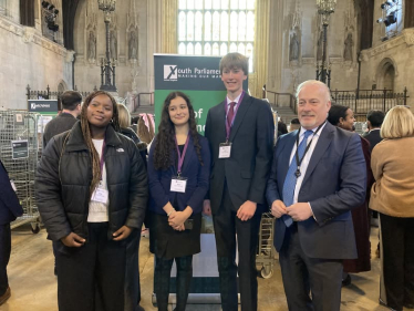 Richard Fuller MP with local Youth Parliamentarians