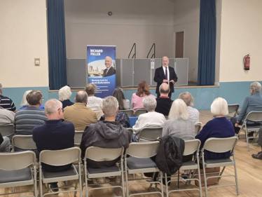 Richard speaking at Oakley town hall meeting