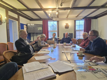 Richard Fuller MP meeting with Biggleswade and Northill Cllrs to discuss a pedestrian crossing for the A1