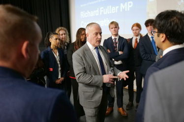 Richard Fuller MP talking to politics students at Bedford Modern School