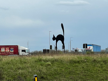 Image of the black cat statue